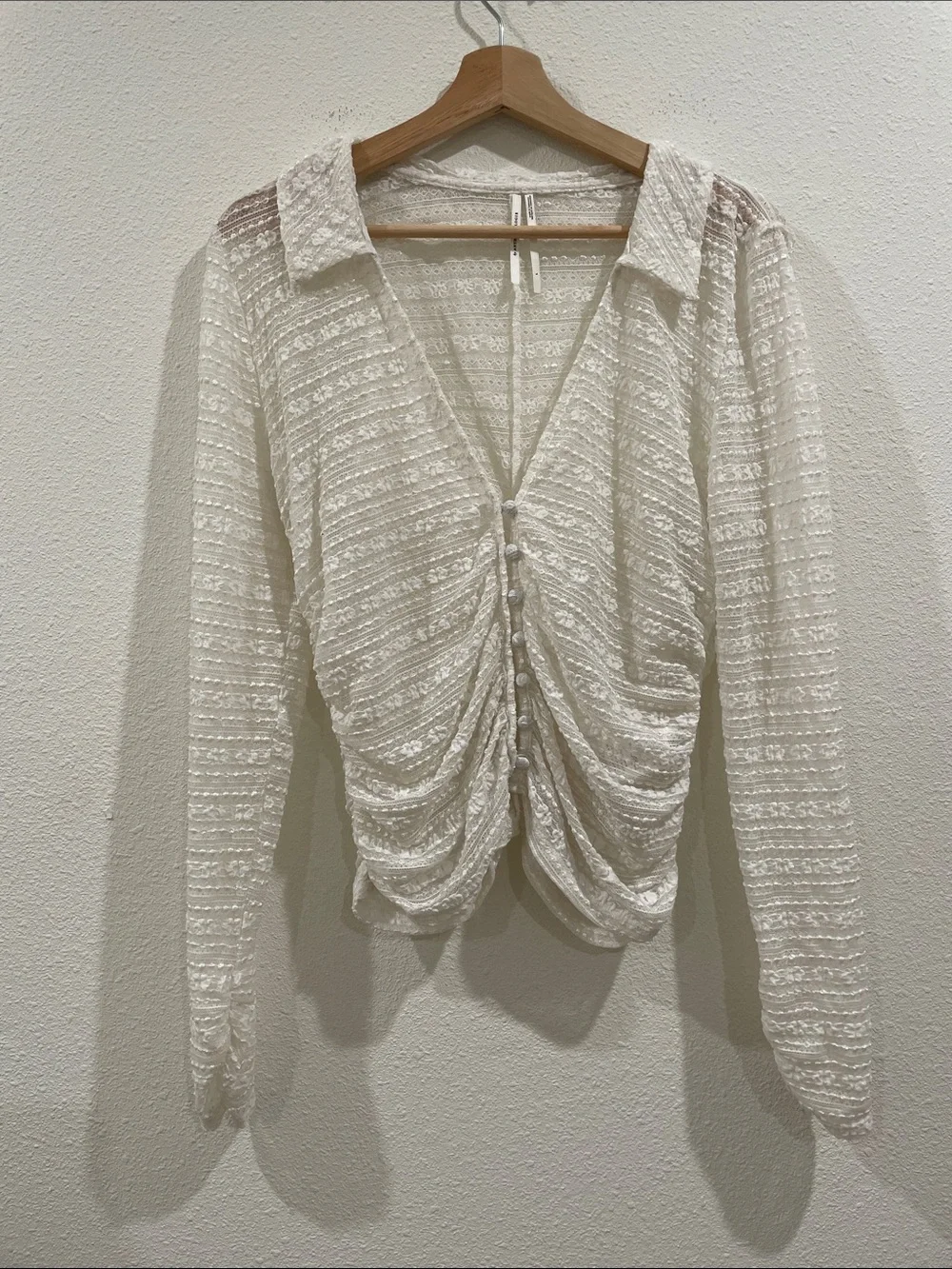 By Anthropologie Cream Boho Floral Lace Sheer Ruched Button-Front Top Large